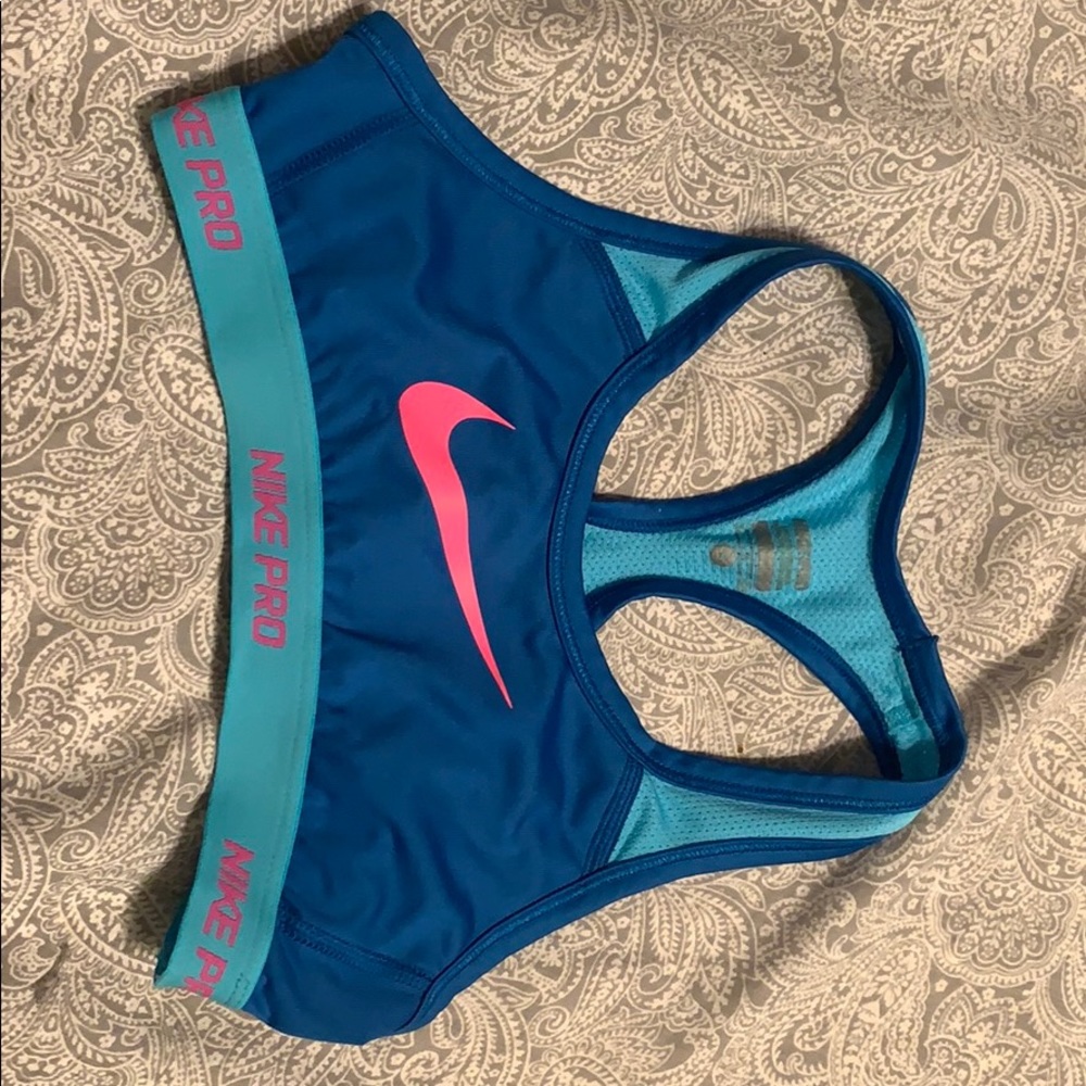 Kids Nike pro sports bra